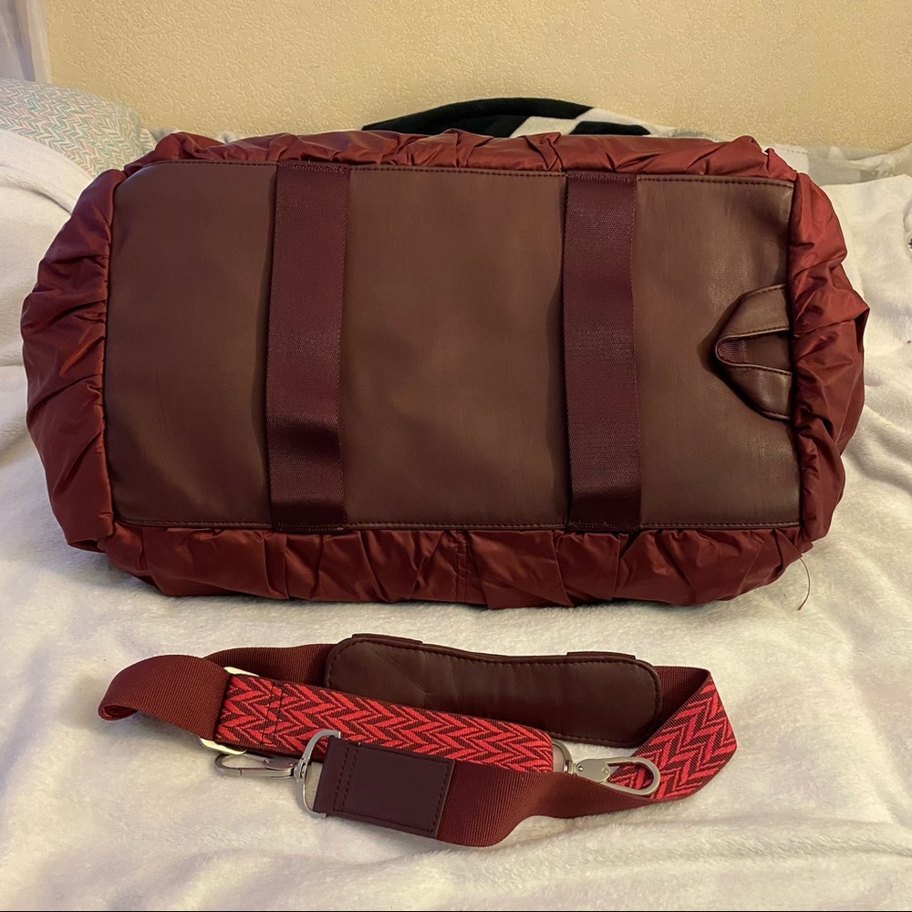 Lululemon Gym To Win Duffel Bag Gem